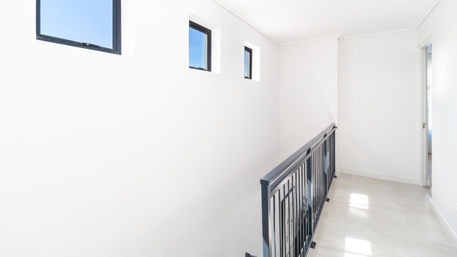 3 Bedroom Property for Sale in Le Coste Estate Western Cape